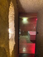 7 Oda Kapadokya Cave House