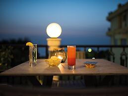 Elegant Beach Hotel