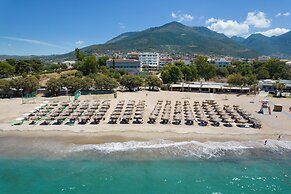Elegant Beach Hotel