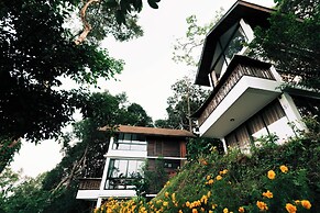 Baan Nhuer Mek