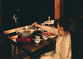 Baan Nhuer Mek