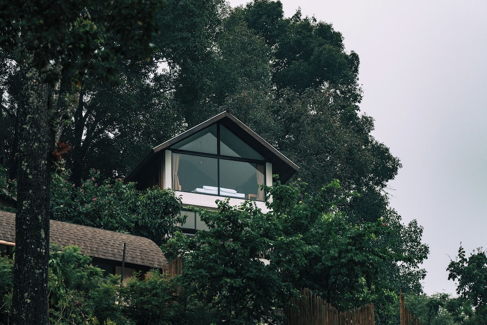 Baan Nhuer Mek