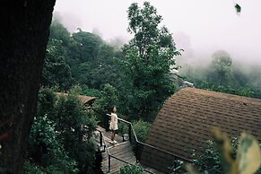 Baan Nhuer Mek