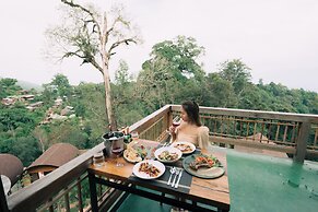 Baan Nhuer Mek