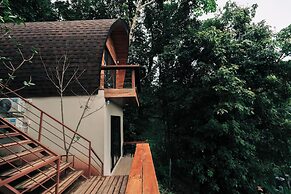 Baan Nhuer Mek