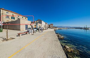 Apartments Karlo on the seafront