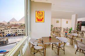 Mak Pyramids View