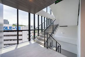 Kokotel Cebu Adira