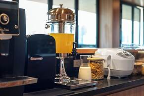 Kokotel Cebu Adira
