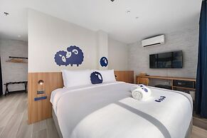 Kokotel Cebu Adira
