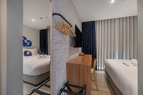 Kokotel Cebu Adira