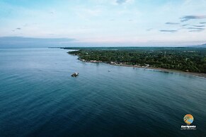 Isla Enriqueta - Private Beach Resort
