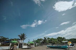Isla Enriqueta - Private Beach Resort