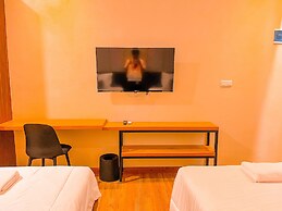 M-LIVIN Dorm Hotel