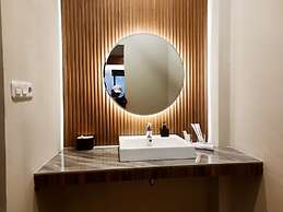 M-LIVIN Dorm Hotel