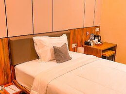 M-LIVIN Dorm Hotel