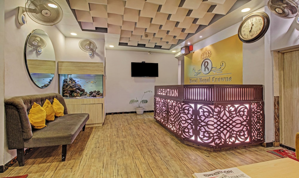 HOTEL ROYAL CROWNE