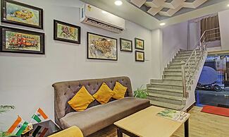 HOTEL ROYAL CROWNE