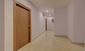 HOTEL ROYAL CROWNE