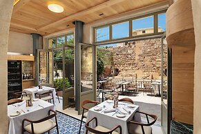 Elysia Boutique Hotel