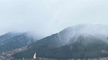 Aura by RA Manali - Mountain View
