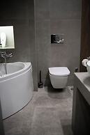 Rooster Suites