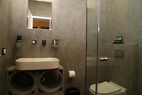 Rooster Suites