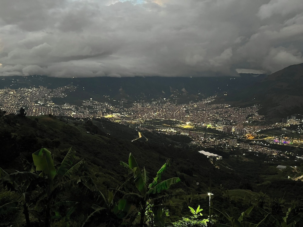 Don leandro Coffee farm  Glamping