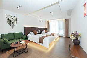 Everchanging Seasons Homestay