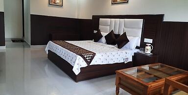 Cottage Club Inn