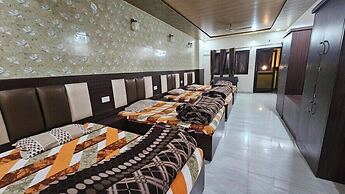 Cottage Club Inn