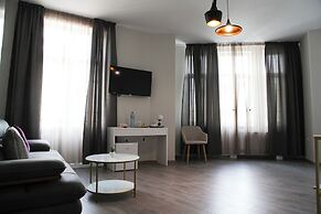 Corner House