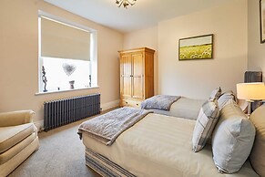 Host Stay Mount Cottage