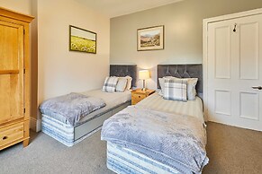 Host Stay Mount Cottage