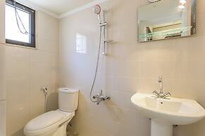 Crest - 3 Bedroom Apartment in Hamra