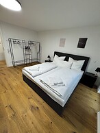 KC Hostings - Prestige Apartments