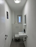 KC Hostings - Prestige Apartments