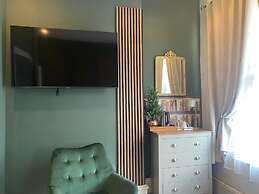 Aimi Residence