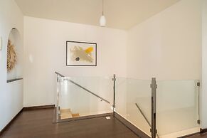 Spacious 3BR Villa with pool and views