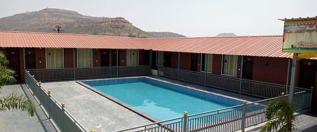 Hotel Amit Palace