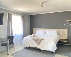 SHABIS GUEST LODGE
