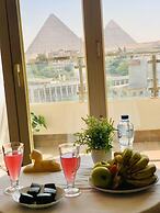 Roone Pyramids View Inn