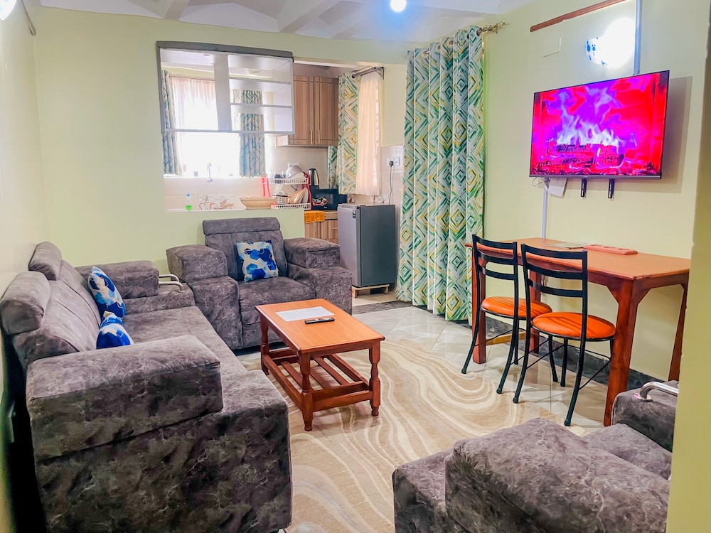 Zedek Suites