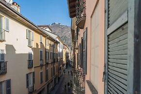 Domus in Como by Rent all Como