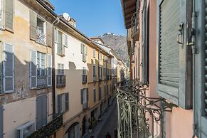 Domus in Como by Rent all Como