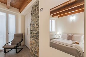 Domus in Como by Rent all Como