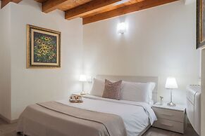 Domus in Como by Rent all Como