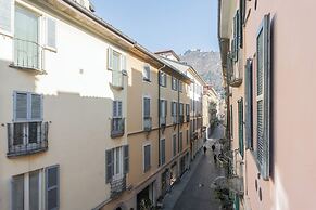 Domus in Como by Rent all Como