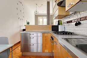 JOIVY Bright 1BR flat near Mudec Museum