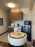 Room-luxury Condo-sea View- Near Beach